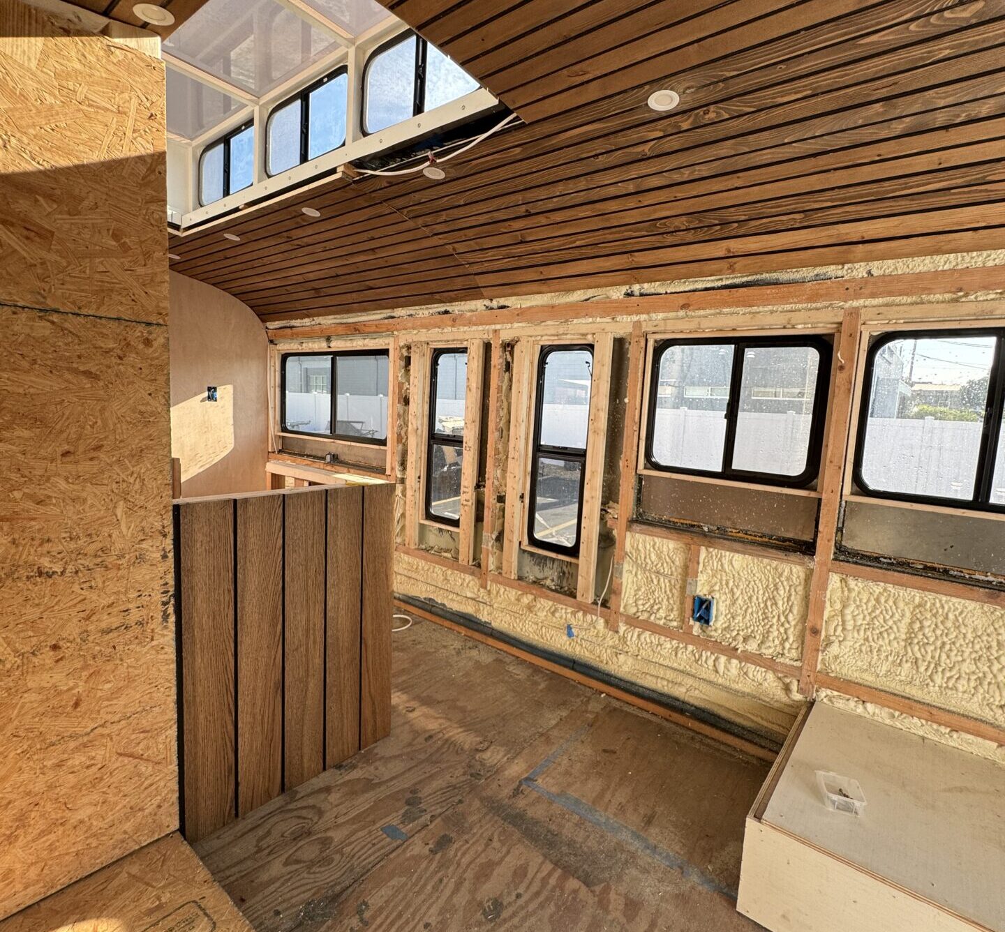 E92F9F79-044B-402E-9784-3C7B8A1F42A0